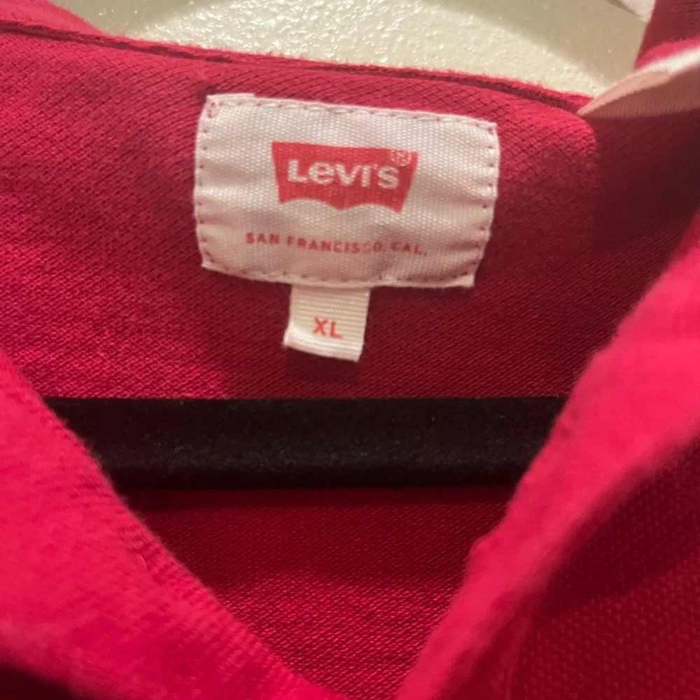 Levi's Red Polo Shirt Vibrant Color Casual Wear - Picture 3 of 3